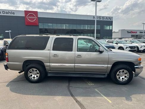 Used 2003 GMC Yukon XL SLT w/ 1SD Preferred Equipment Group AWD/4WD image 13