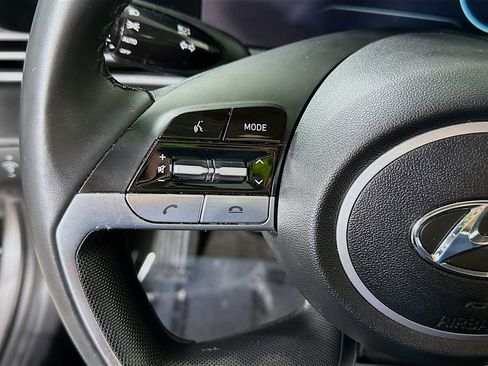 Certified 2023 Hyundai Elantra SEL w/ Convenience Package image 22