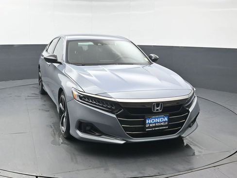 Used 2022 Honda Accord Sport image 9