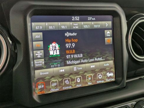 Certified 2021 Jeep Wrangler Unlimited Rubicon w/ Trailer Tow Package image 22