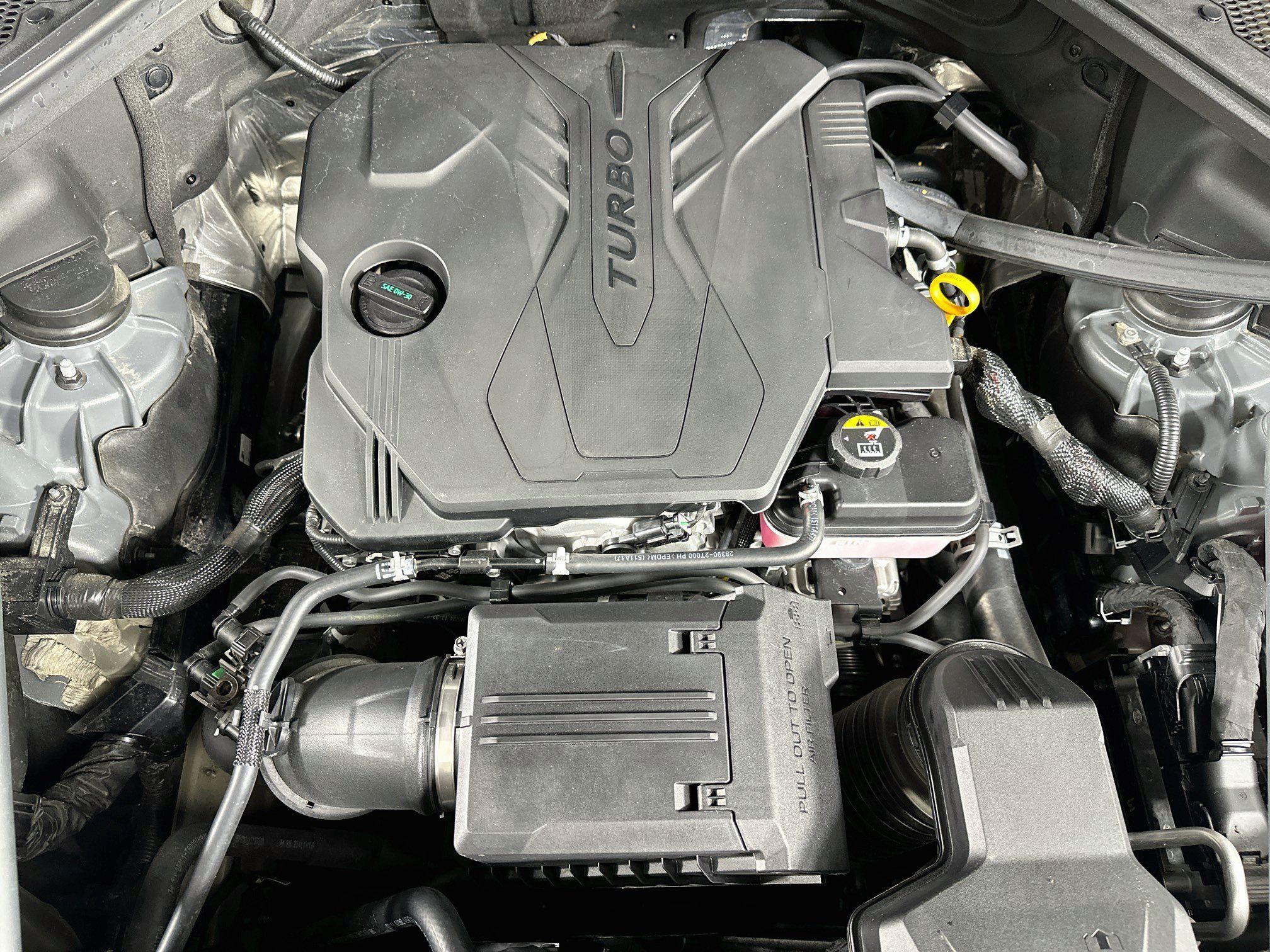 Used 2025 Genesis GV80 2.5T Standard AWD/4WD image 33