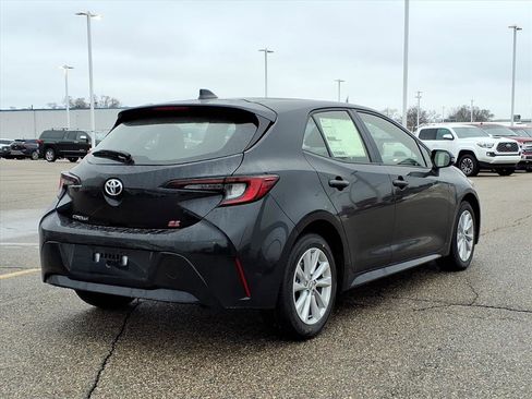 New 2026 Toyota Corolla SE image 2