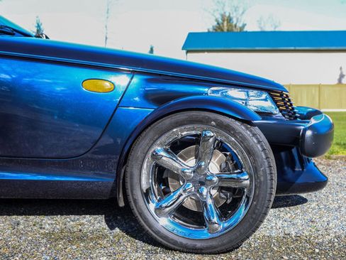 Used 2001 Chrysler Prowler image 11
