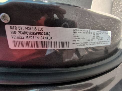 Used 2023 Chrysler Voyager LX FWD image 39