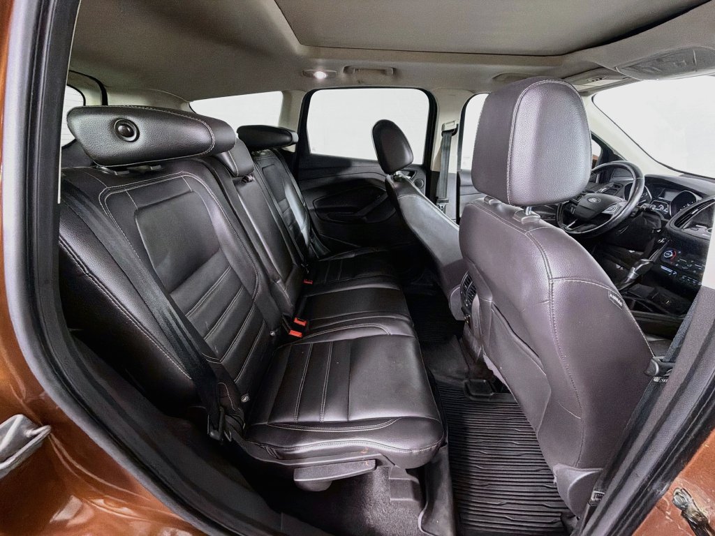 Used 2017 Ford Escape Titanium w/ Canadian Touring Package AWD/4WD image 26