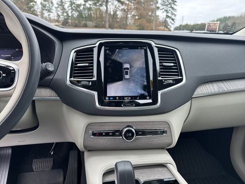Used 2024 Volvo XC90 B6 Plus w/ Protection Package Premier image 22