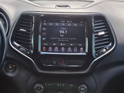 Used 2020 Jeep Cherokee Limited AWD/4WD image 17