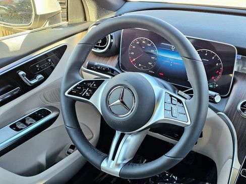 New 2026 Mercedes-Benz GLC 300 4MATIC image 29