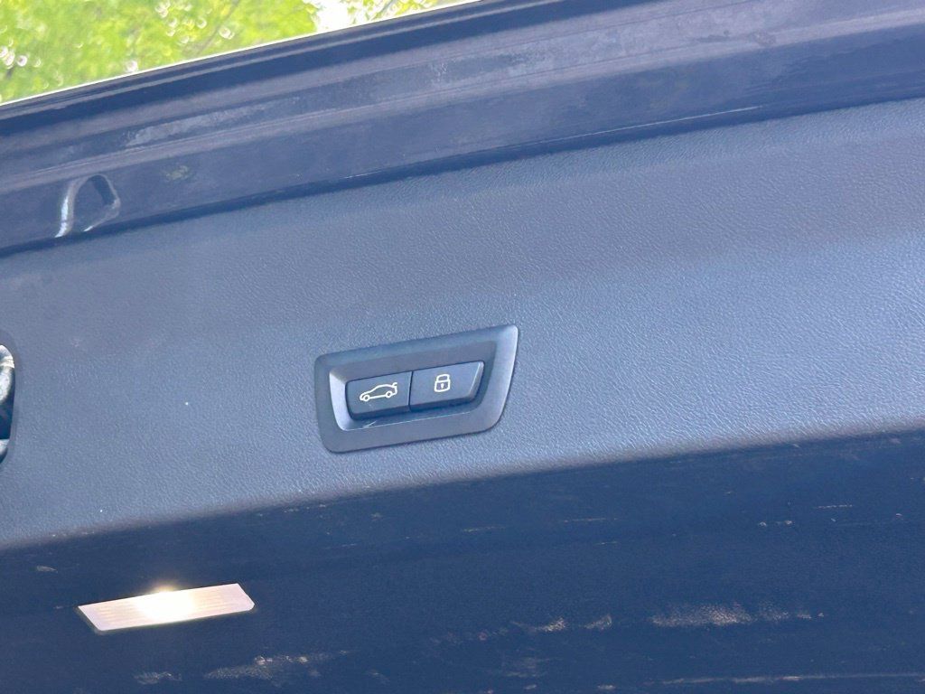 Used 2024 BMW X3 sDrive30i RWD image 41