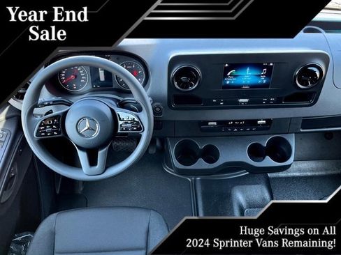 New 2024 Mercedes-Benz Sprinter 2500 image 4