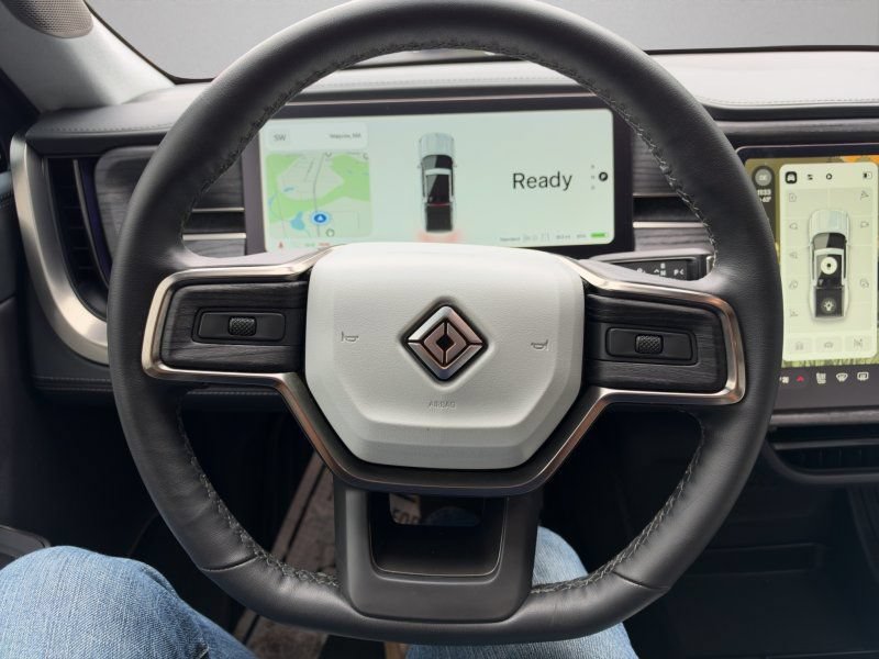 Used 2024 Rivian R1T Adventure Dual AWD/4WD image 14