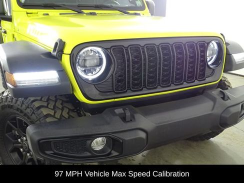 Used 2024 Jeep Wrangler Unlimited Sport AWD/4WD image 38