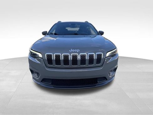 Used 2020 Jeep Cherokee Latitude Plus w/ Comfort/Convenience Group image 9