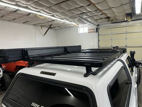 Used 2018 Toyota Tacoma TRD Off-Road AWD/4WD image 36