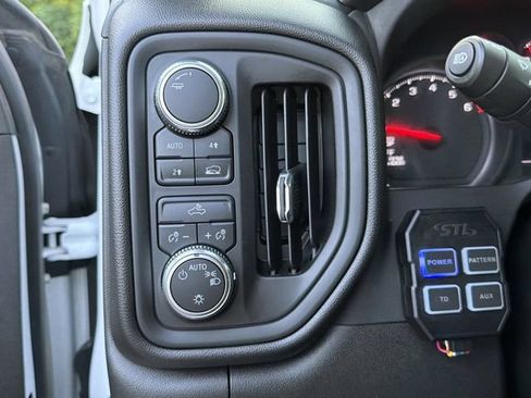 Used 2023 GMC Sierra 1500 Pro w/ Convenience Package AWD/4WD image 22
