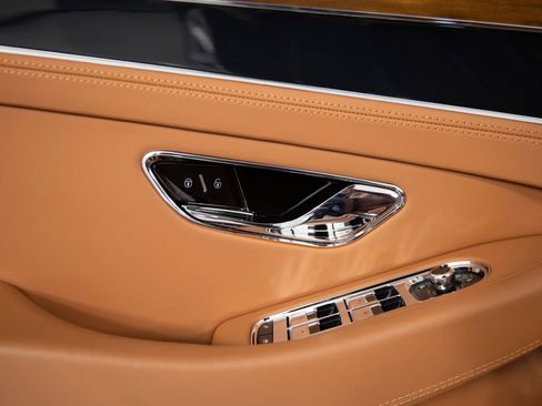 Used 2020 Bentley Continental GT AWD/4WD image 12