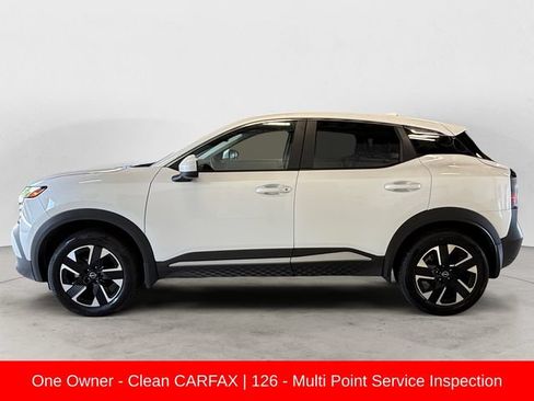 Used 2025 Nissan Kicks SV AWD/4WD image 2