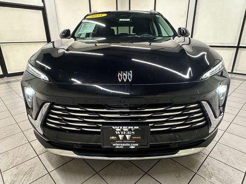 Certified 2025 Buick Envision Preferred image 11