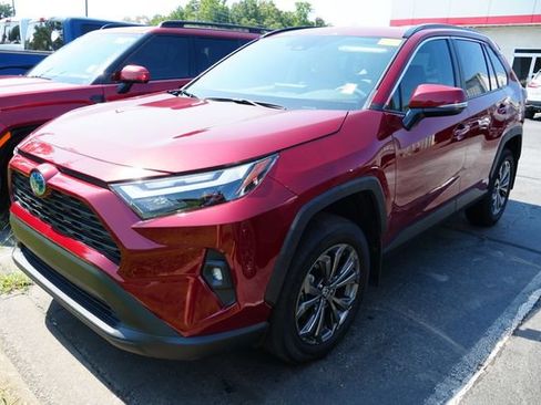 Used 2024 Toyota RAV4 XLE Premium w/ Weather Package AWD/4WD image 7