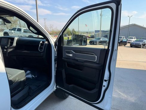 Used 2022 RAM 2500 Big Horn image 43