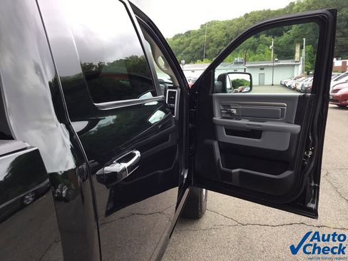 Used 2018 RAM 2500 Big Horn image 46