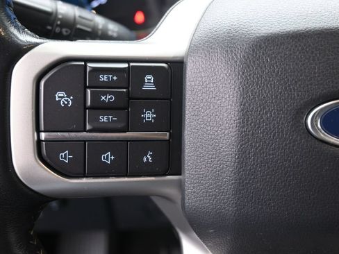 Used 2023 Ford Expedition XLT RWD image 23
