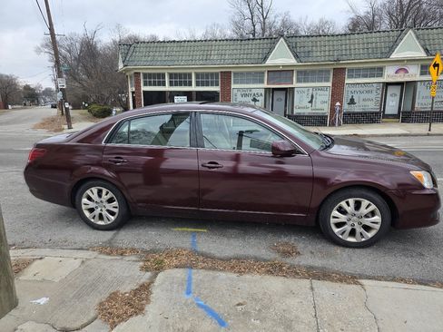 Used 2008 Toyota Avalon XLS image 6