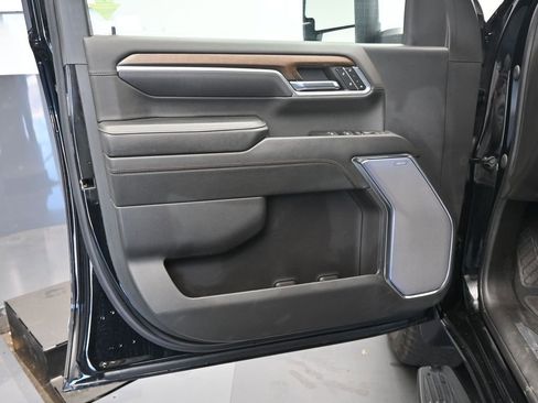 Used 2024 Chevrolet Silverado 2500 High Country w/ High Country Premium Package image 23