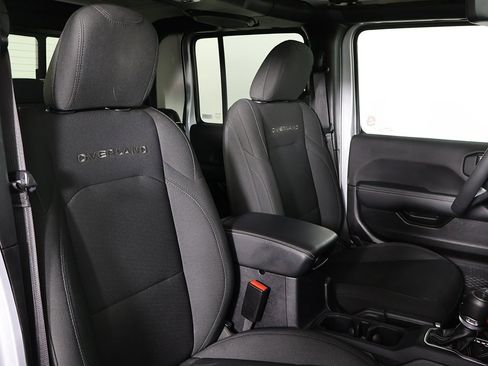 Used 2023 Jeep Gladiator Overland image 24