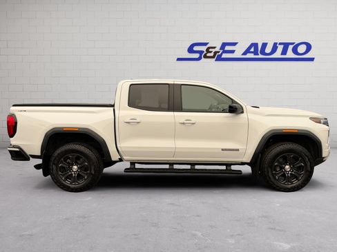 Used 2024 GMC Canyon Elevation w/ Convenience Package AWD/4WD image 5