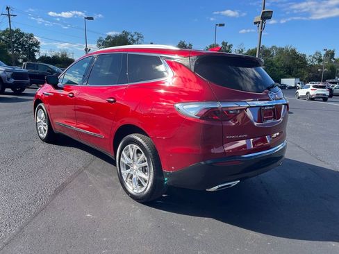 Used 2024 Buick Enclave Essence w/ Experience Buick Package image 3