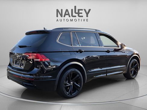Used 2023 Volkswagen Tiguan SE R-Line image 6