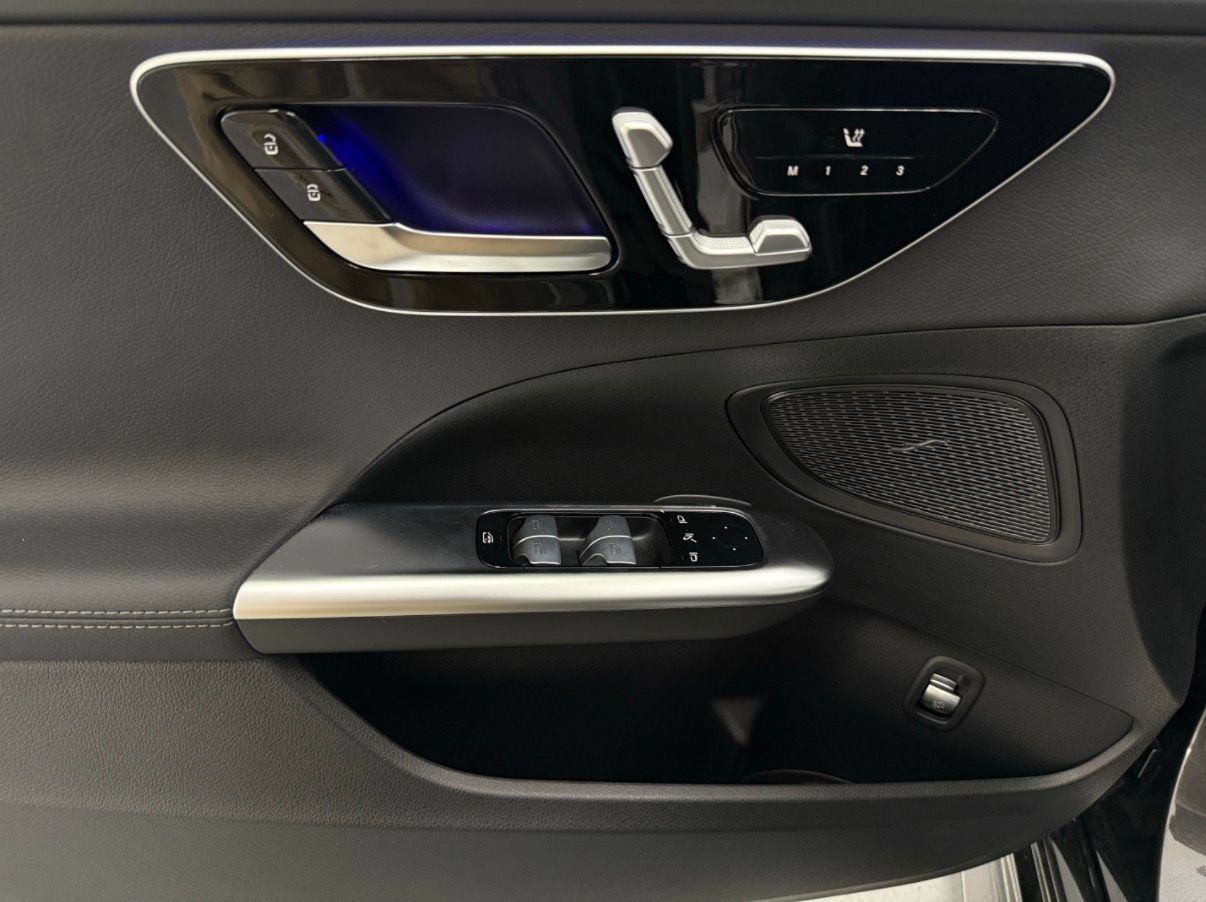 New 2027 Mercedes-Benz C 300 Sedan image 11