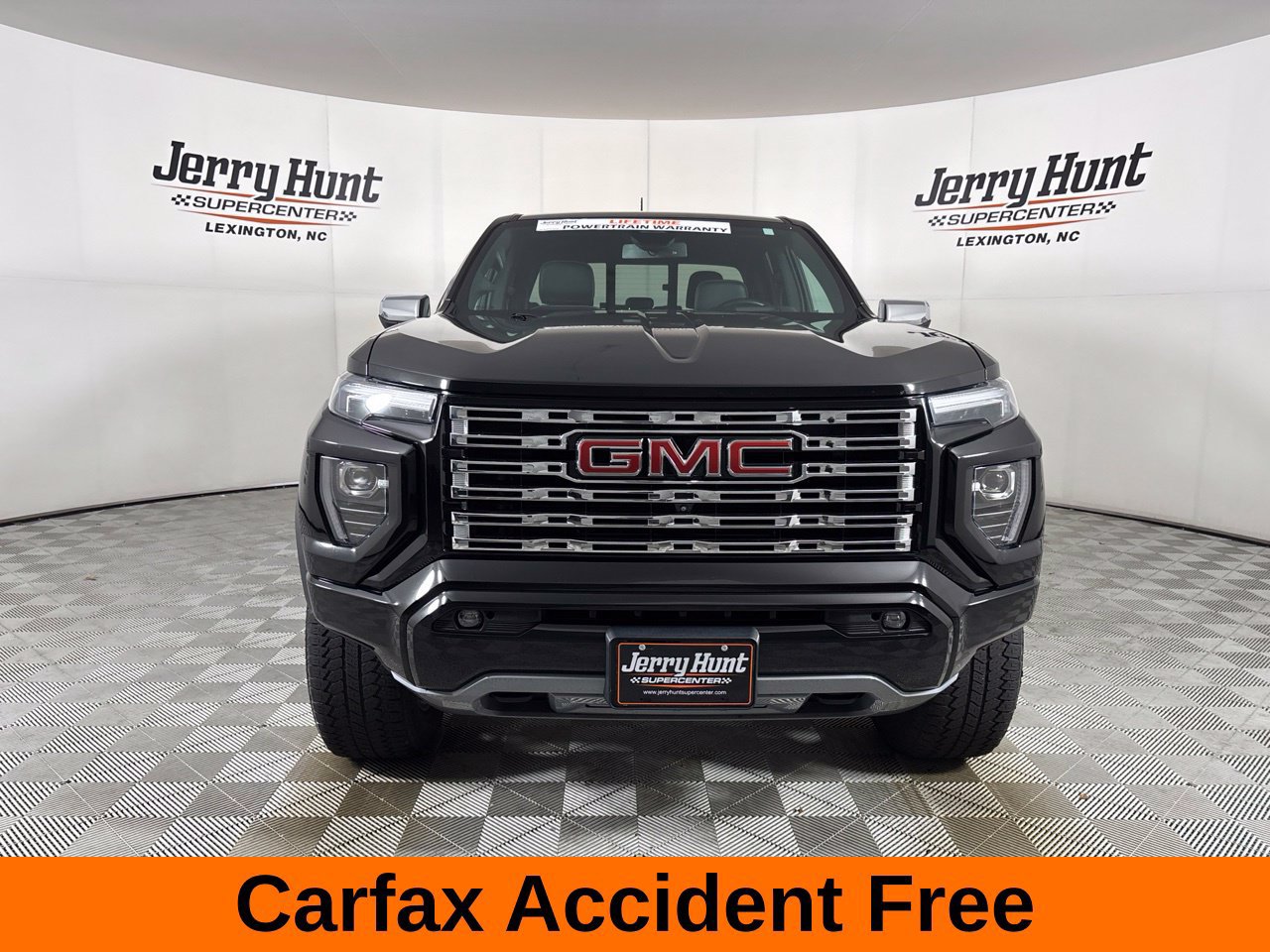 Used 2023 GMC Canyon Denali AWD/4WD image 3
