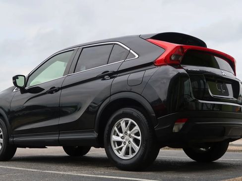 Used 2019 Mitsubishi Eclipse Cross ES image 13
