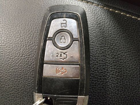 Used 2018 Ford Fusion S image 32