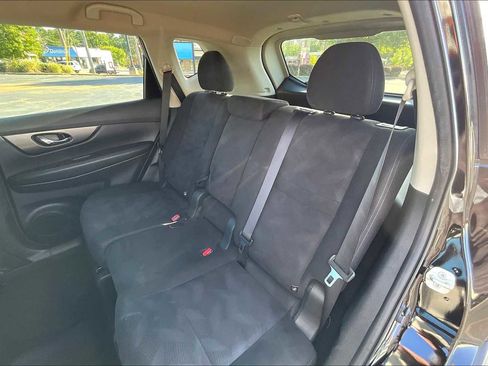 Used 2015 Nissan Rogue SV image 20