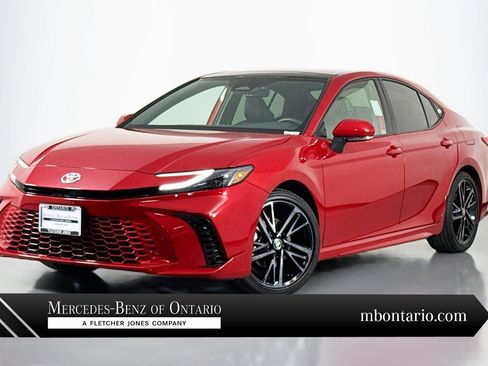 Used 2025 Toyota Camry XSE FWD image 1