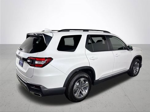 New 2026 Honda Pilot EX-L image 6