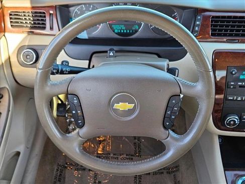 Used 2006 Chevrolet Impala LT FWD image 15