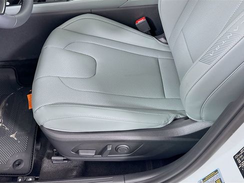 New 2026 Hyundai Elantra Limited image 20