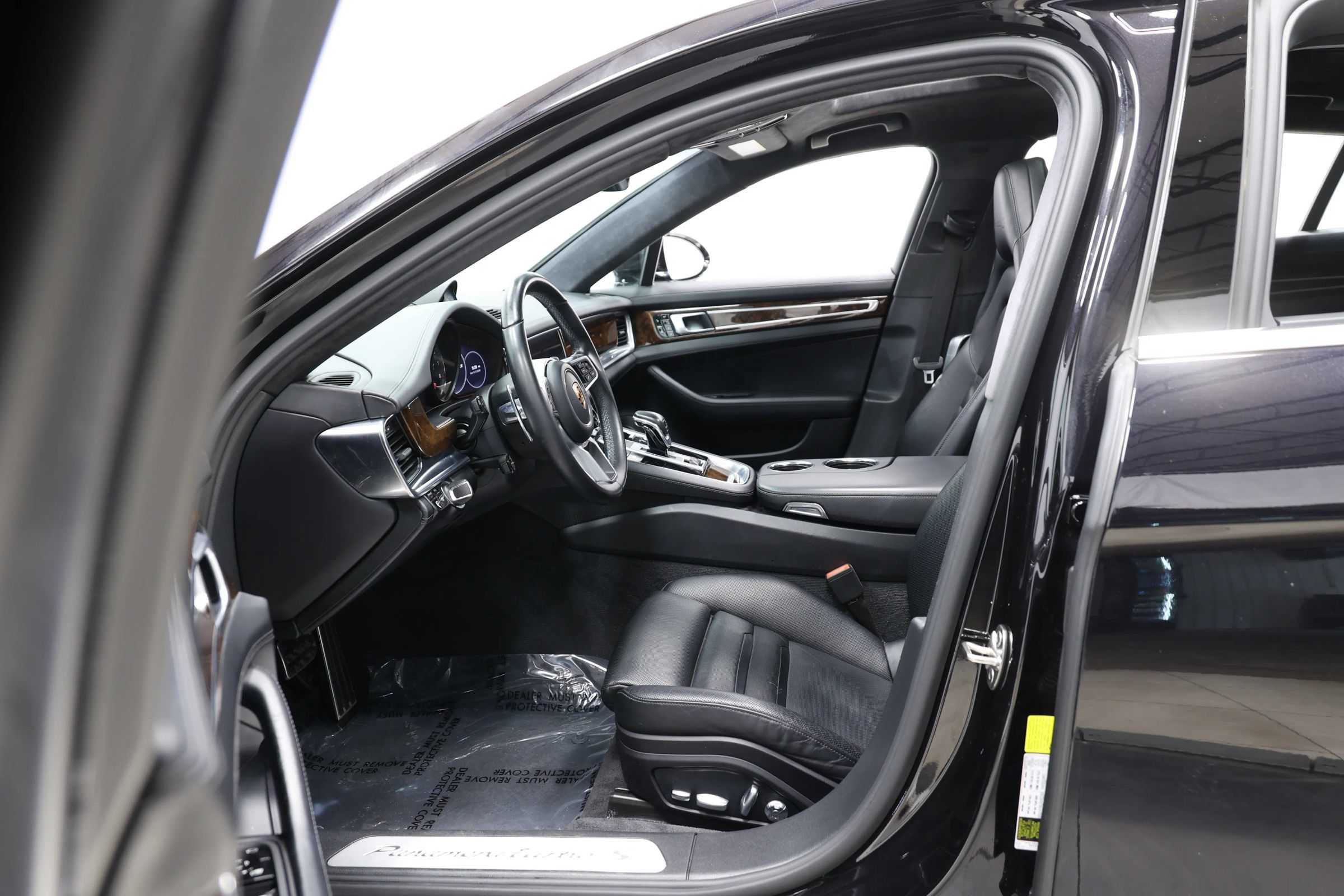 Used 2018 Porsche Panamera Turbo S Executive w/ Assistance Package AWD/4WD image 13
