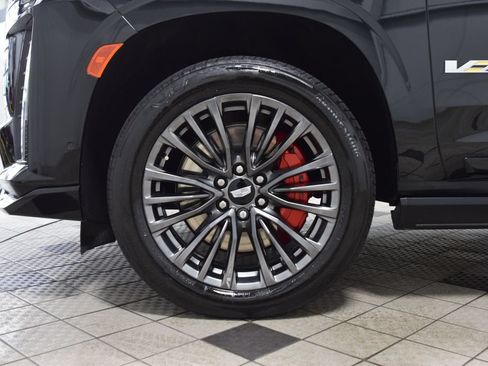 Used 2023 Cadillac Escalade V AWD/4WD image 29