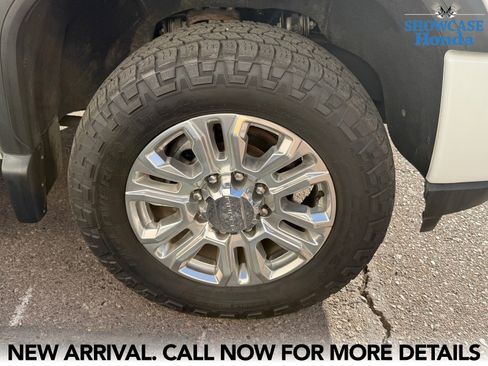 Used 2020 GMC Sierra 3500 Denali w/ Technology Package image 7