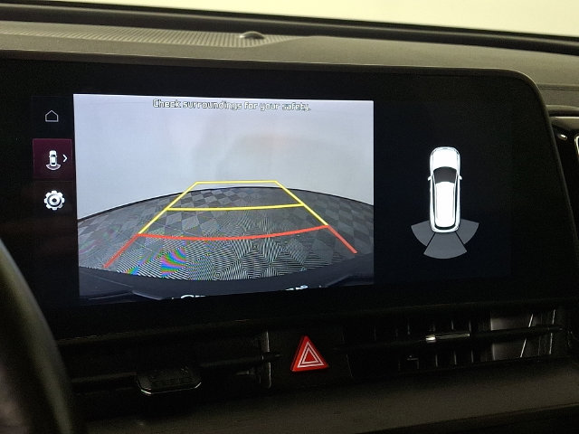 Used 2023 Kia Sportage EX AWD/4WD image 4