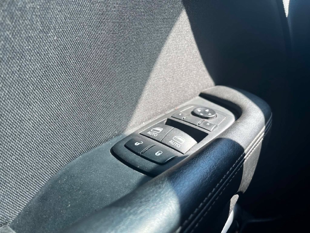 Used 2019 Dodge Challenger SXT RWD image 15