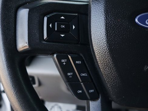 Used 2022 Ford F250 XLT w/ Black Appearance Package image 22