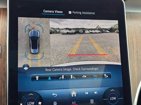 Used 2023 Mercedes-Benz GLC 300 4MATIC image 60