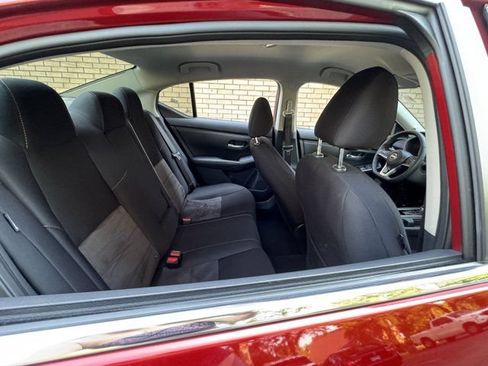 Used 2024 Nissan Sentra SR FWD image 16