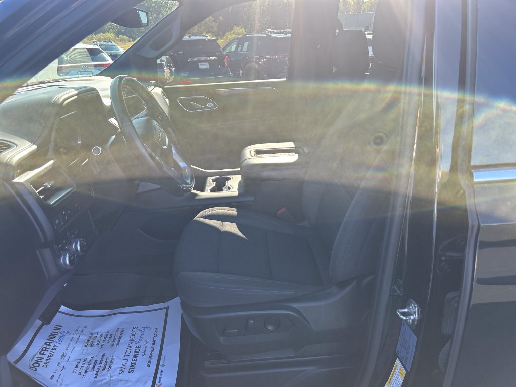 Used 2022 GMC Yukon SLE w/ Gmc Pro Safety Plus Package AWD/4WD image 13